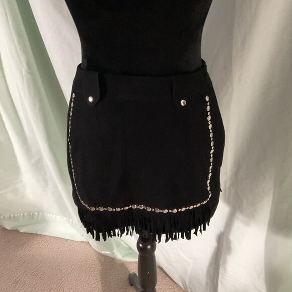 Italian black suede skort by Maje - Picture 4 of 4